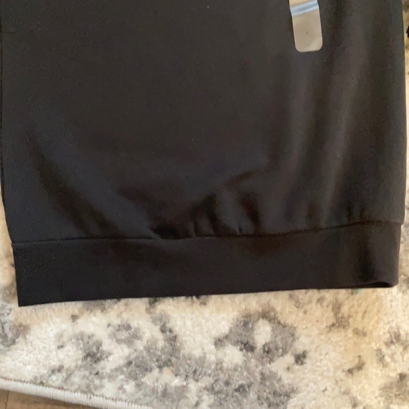 BNWT adidas pullover sweatshirt - Picture 7 of 9